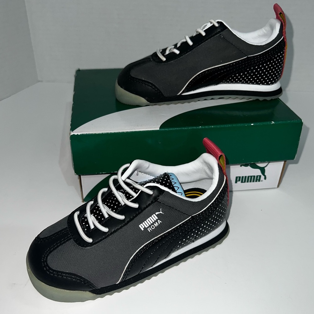 Puma Roma Fairgrounds Grey, Black and White Kids Sneakers size 8c